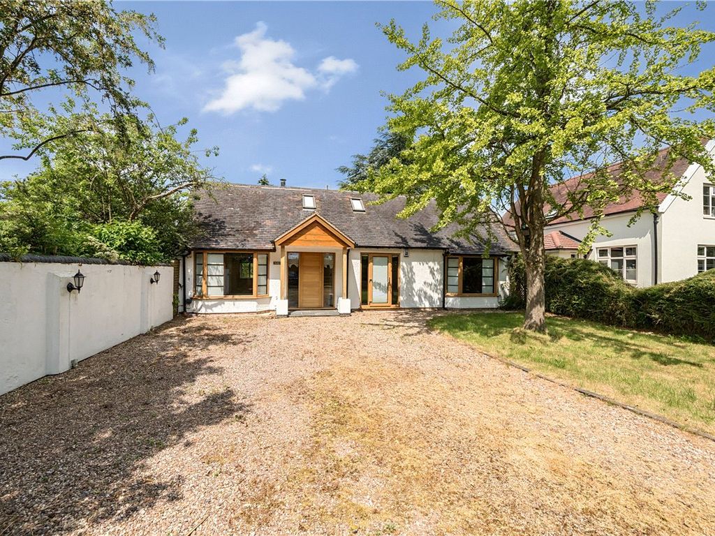 3 bed detached house for sale in Red Lane, Burton Green, Kenilworth, Warwickshire CV8, £550,000