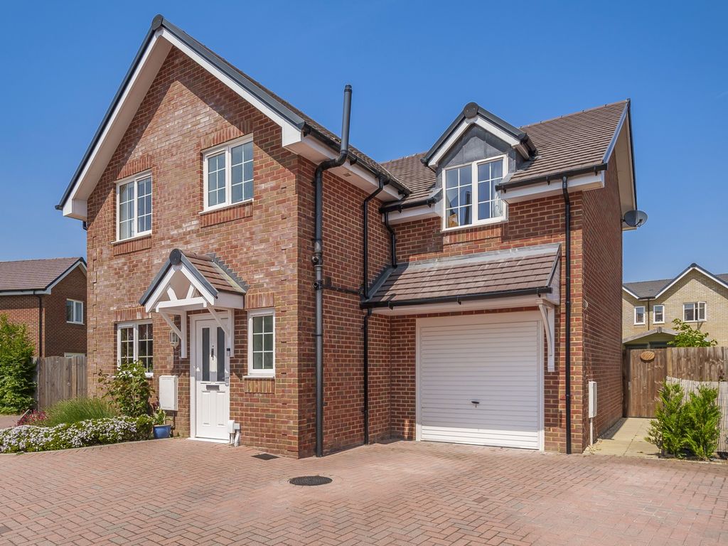 4 bed detached house for sale in Peake Way, Charlton, Andover SP10, £465,000