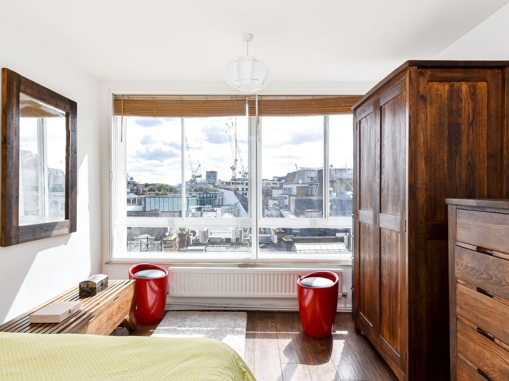 1 bed flat for sale in Marshall Street, London W1F, £675,000