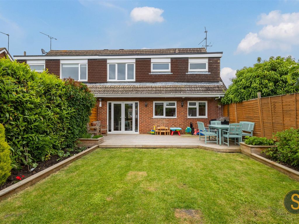 4 bed semi-detached house for sale in Garland Way, Aston Clinton, Aylesbury HP22, £475,000