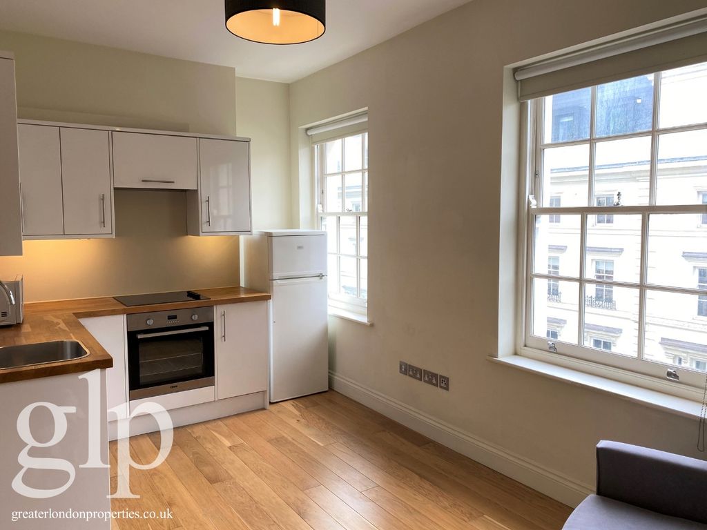1 bed flat to rent in Shaftesbury Avenue, London WC2H, £2,058 pcm