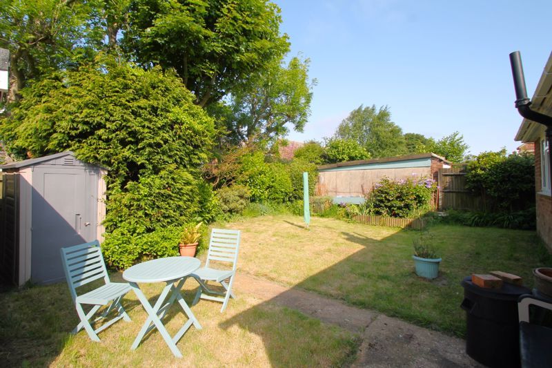 3 bed bungalow for sale in Old Rectory Close, Hawkinge, Folkestone CT18, £365,000