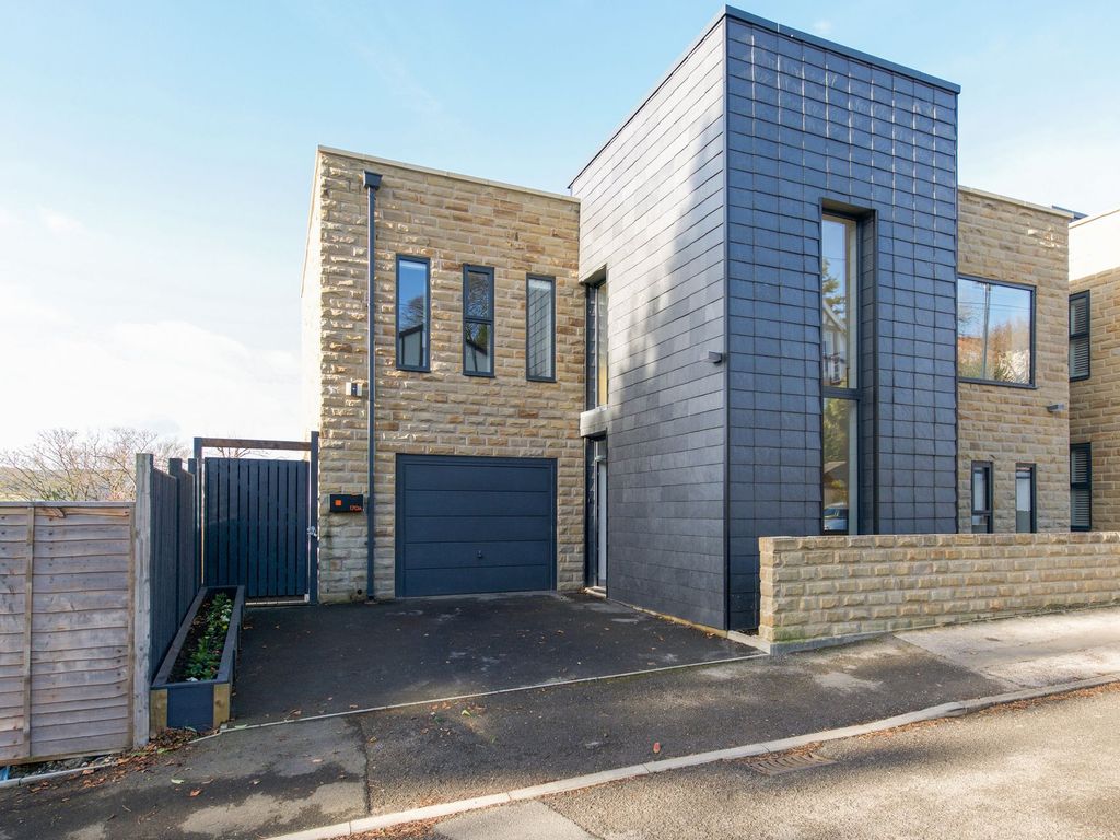 4 bed detached house for sale in Prospect Road, Totley Rise S17, £799,950
