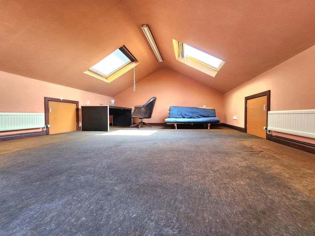 3 bed detached house for sale in Warrington Road, Acton Bridge, Northwich CW8, £699,950
