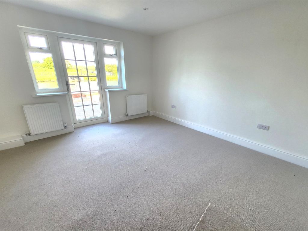 3 bed detached house for sale in Warrington Road, Acton Bridge, Northwich CW8, £699,950