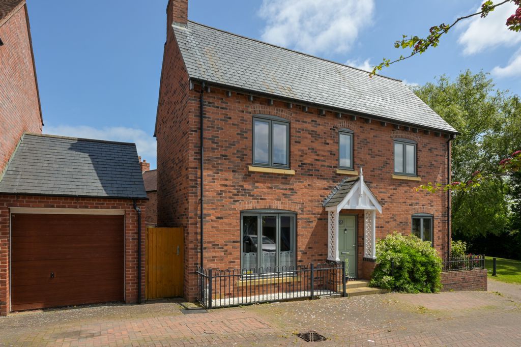4 bed detached house for sale in Village Drive, Lawley TF4, £309,995