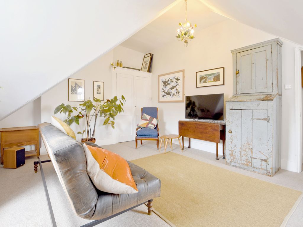 1 bed flat for sale in Croftdown Road, Dartmouth Park, London NW5, £550,000