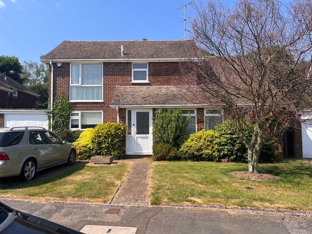 4 bed detached house for sale in Eastergate, Bexhill-On-Sea TN39, £520,000