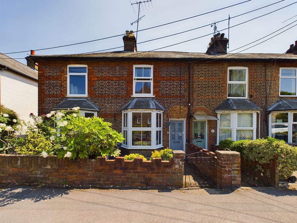 3 bed terraced house for sale in Glory Mill Lane, Wooburn Green, High Wycombe HP10, £375,000