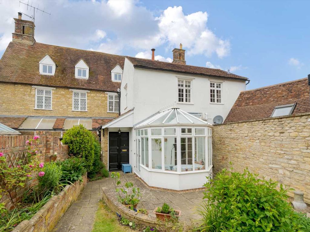 4 bed cottage for sale in The Old Rectory, The High Road, Felmersham MK43, £500,000