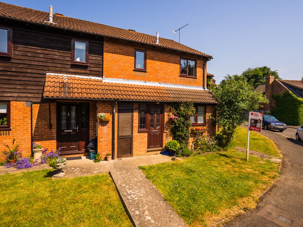 3 bed terraced house for sale in Goose Acre, Ley Hill, Buckinghamshire HP5, £425,000