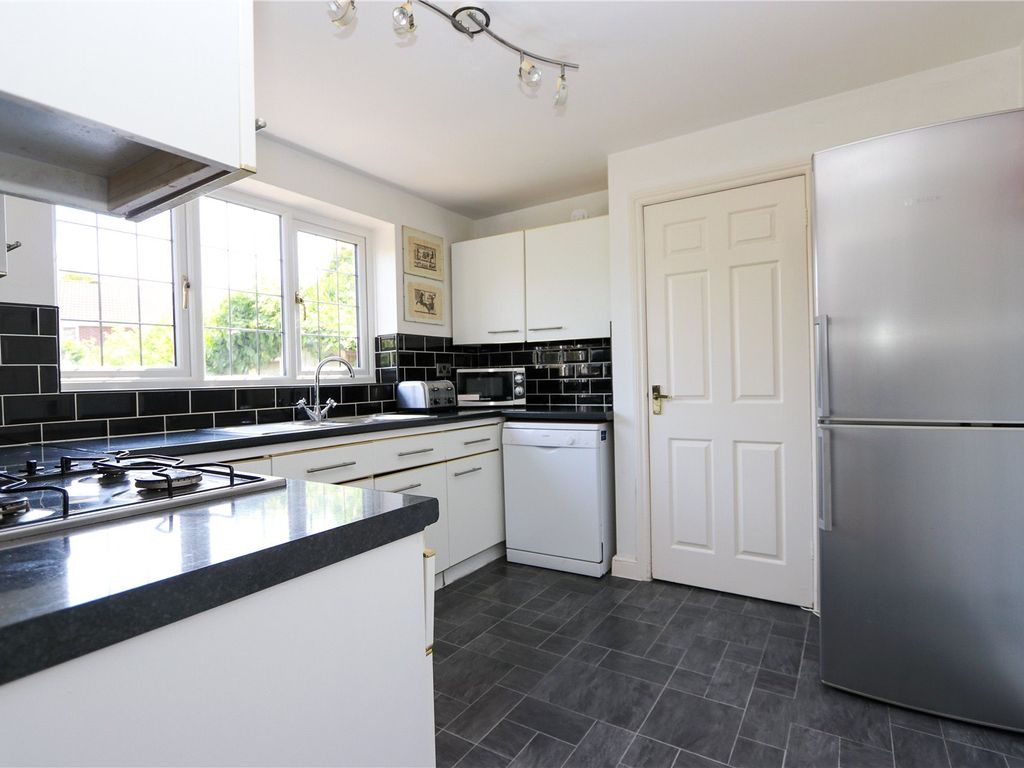 4 bed detached house for sale in Warren Close, Bradley Stoke, Bristol, South Gloucestershire BS32, £450,000