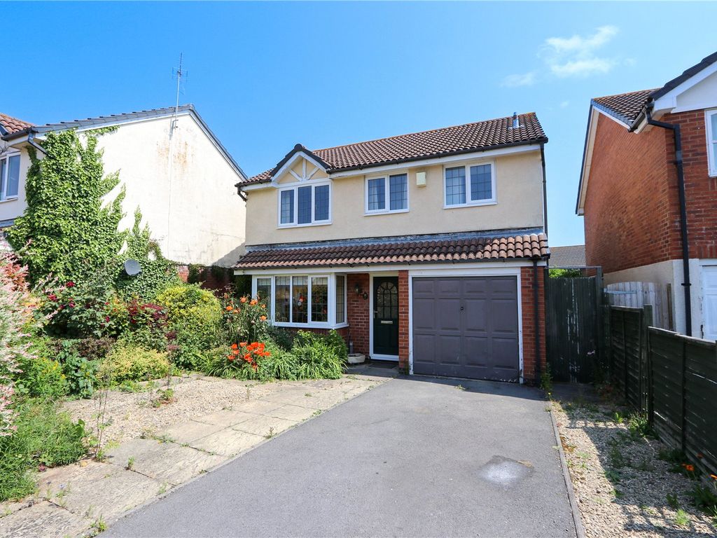 4 bed detached house for sale in Warren Close, Bradley Stoke, Bristol, South Gloucestershire BS32, £450,000