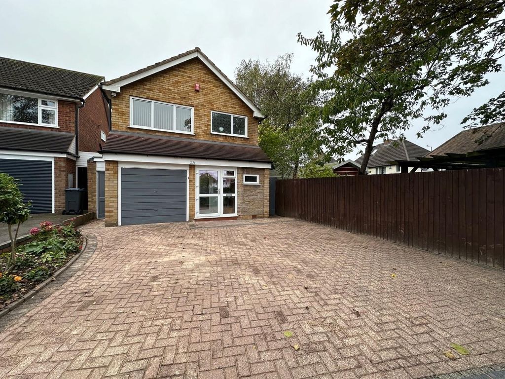3 bed detached house for sale in Maxstoke Road, Sutton Coldfield B73, £379,950