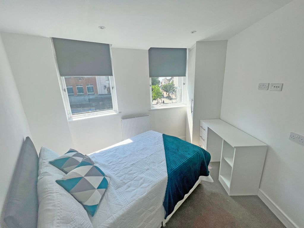 Room to rent in Mill Street, Bedford MK40, £600 pcm