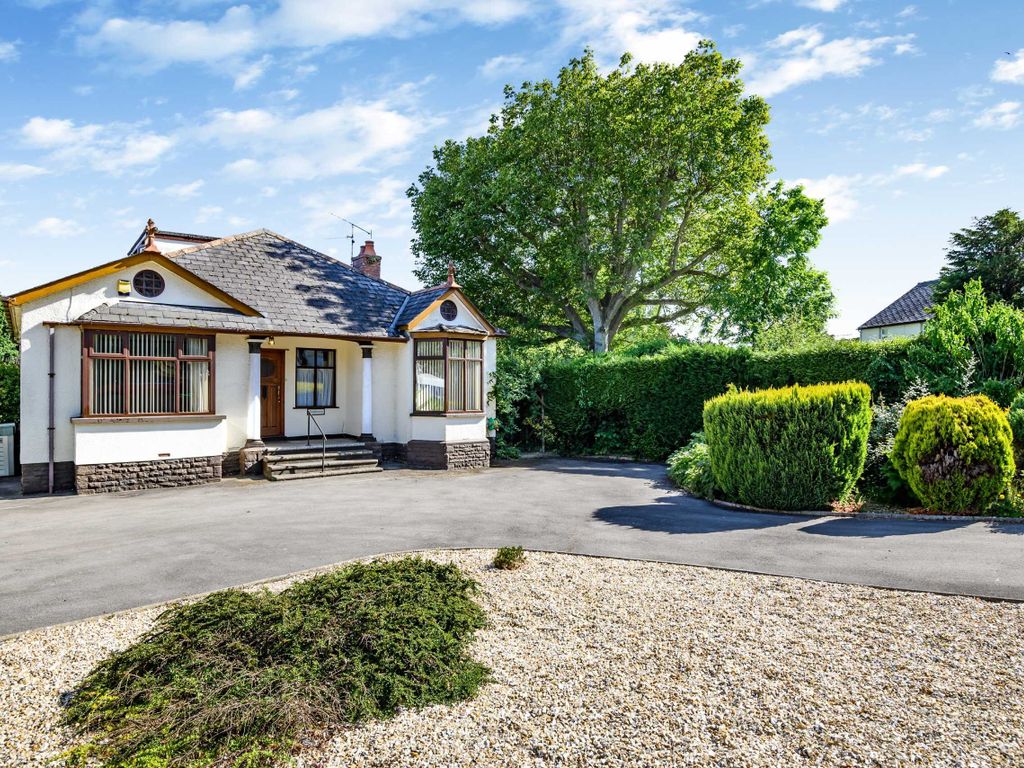 3 bed bungalow for sale in New Dixton Road, Monmouth, Monmouthshire NP25, £450,000