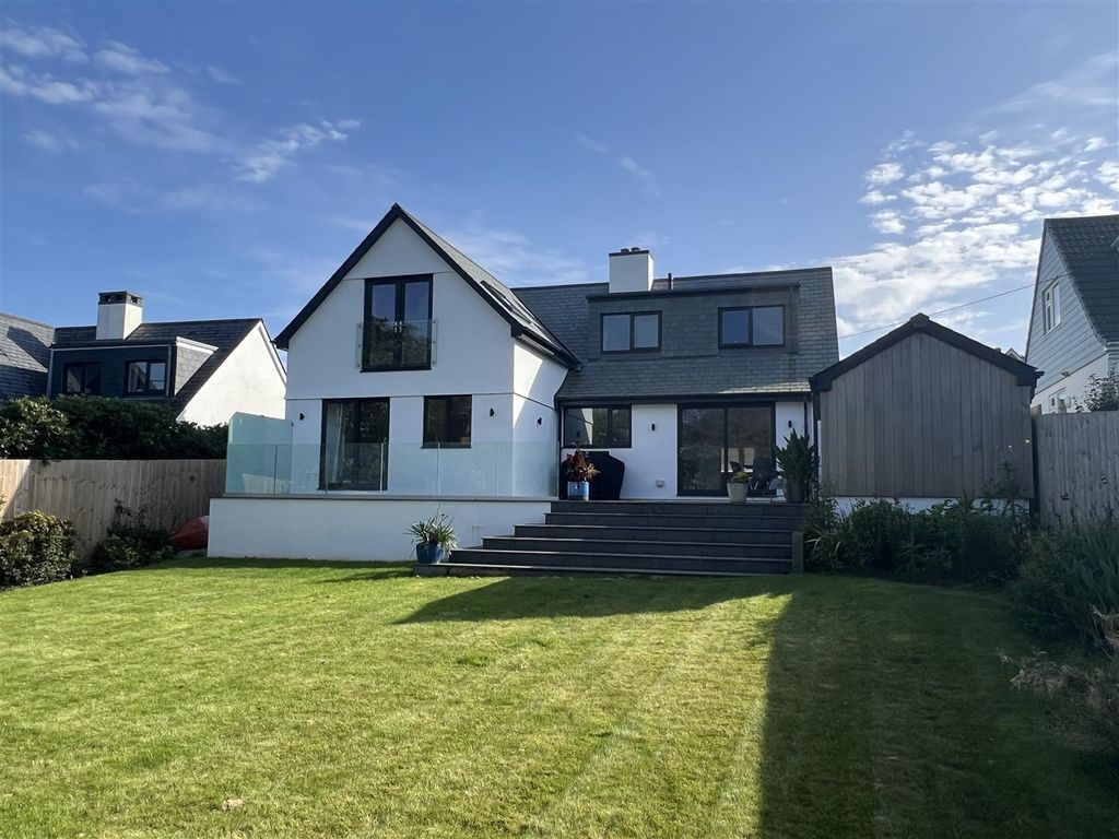 6 bed detached house for sale in Chatsworth Way, Carlyon Bay, St. Austell PL25, £775,000