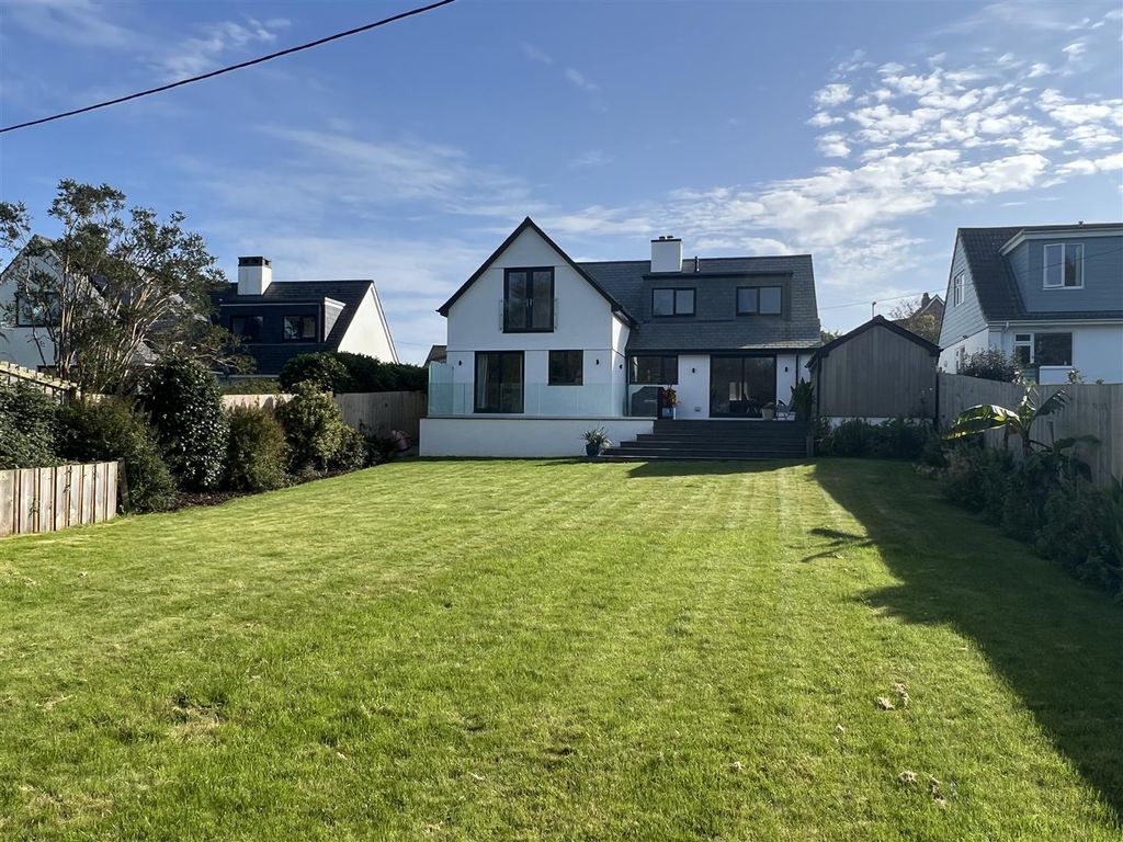 6 bed detached house for sale in Chatsworth Way, Carlyon Bay, St. Austell PL25, £775,000