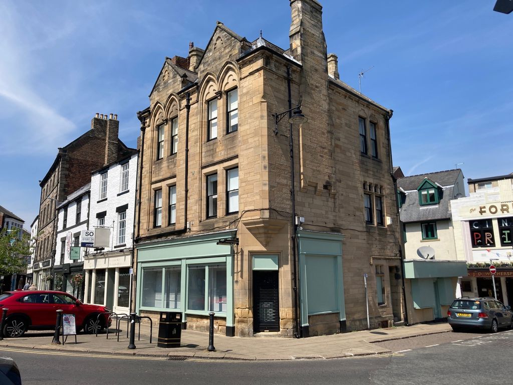 Retail premises to let in 33 Market Place, Hexham, Northumberland NE46, £18,500 pa