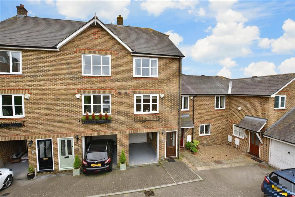 3 bed town house for sale in Love Lane, Rochester, Kent ME1, £450,000