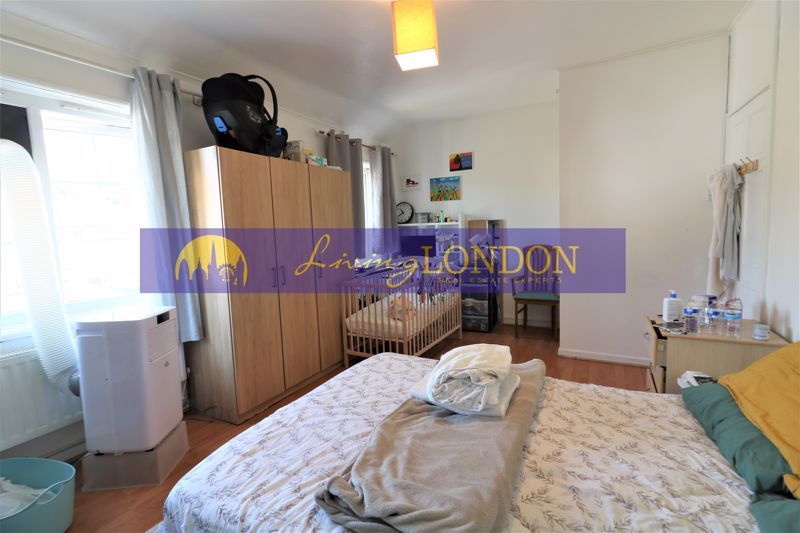 2 bed terraced house for sale in Warkworth Road, London N17, £499,950