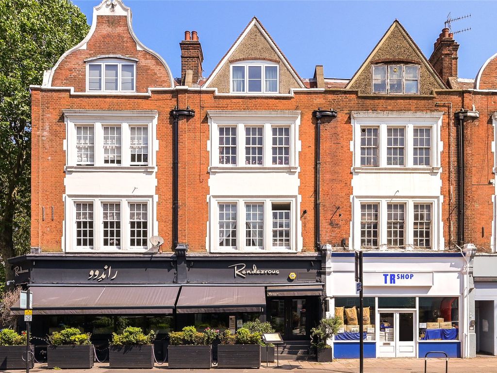1 bed flat for sale in Chiswick High Road, Chiswick, London W4, £400,000