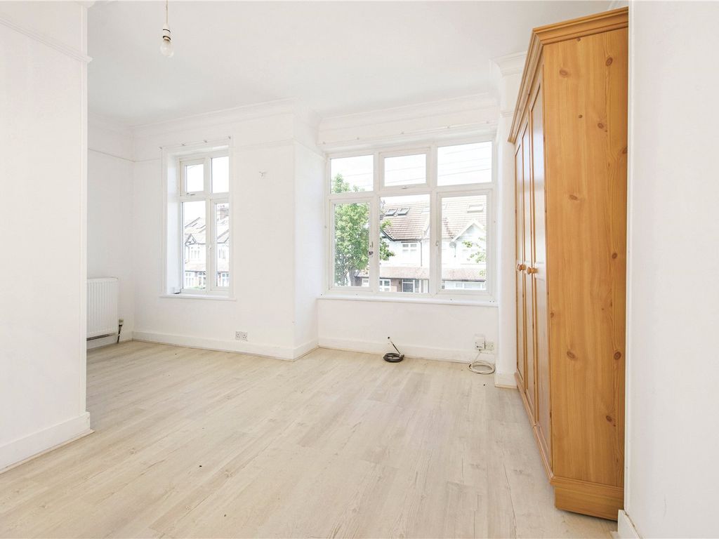 2 bed terraced house for sale in Blagdon Road, New Malden KT3, £725,000