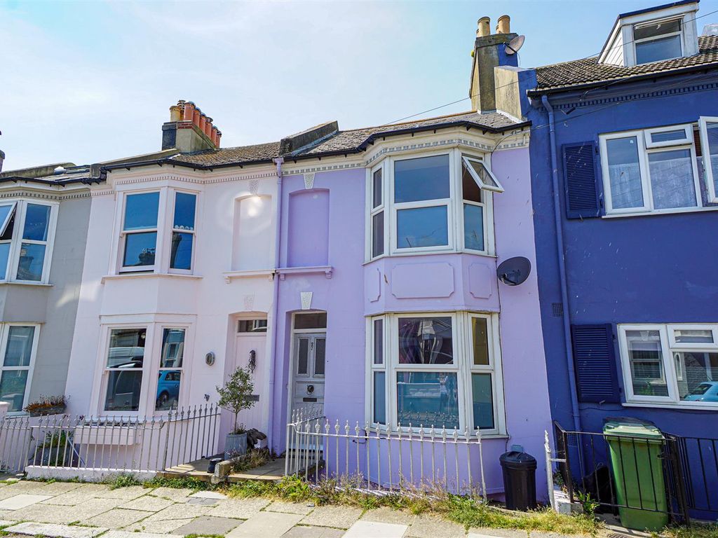 3 bed terraced house for sale in Plynlimmon Road, Hastings TN34, £400,000