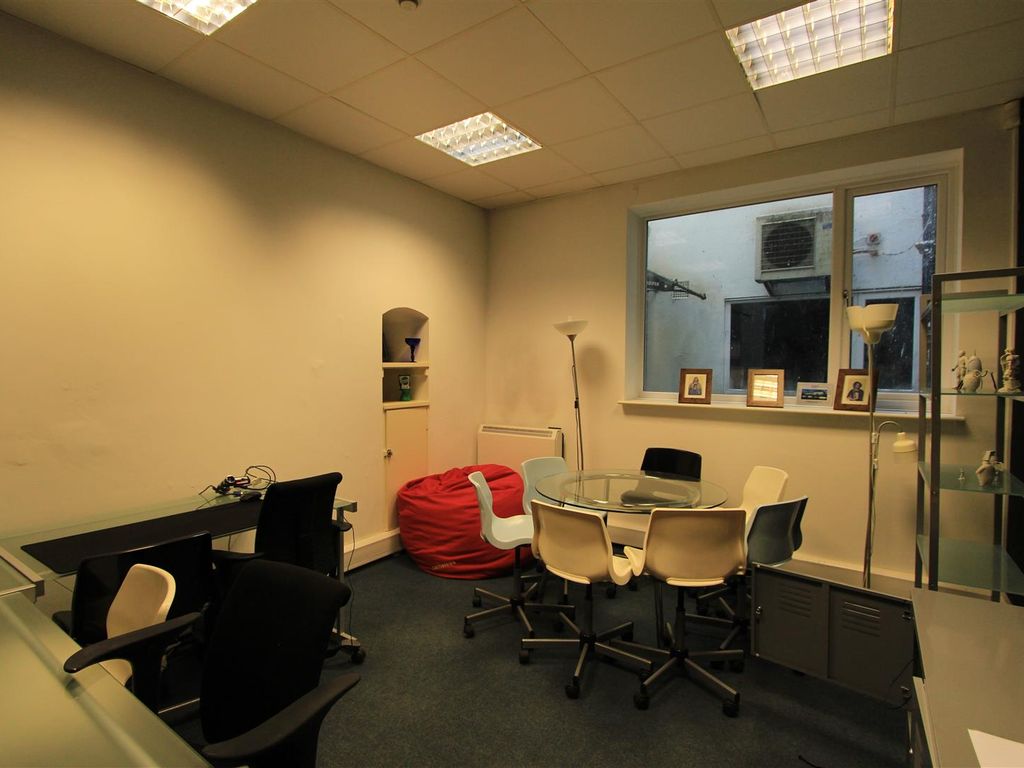 Office to let in Broad Street, Bristol BS1, £8,400 pa