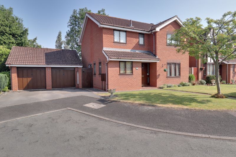 4 bed detached house for sale in Grocott Close, Penkridge, Staffordshire ST19, £450,000