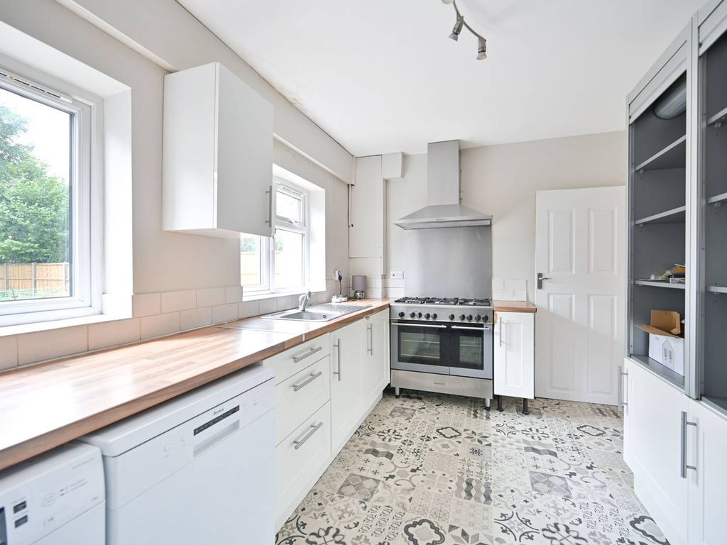 5 bed terraced house for sale in Arundel Road, Kingston, Kingston Upon Thames KT1, £1,000,000