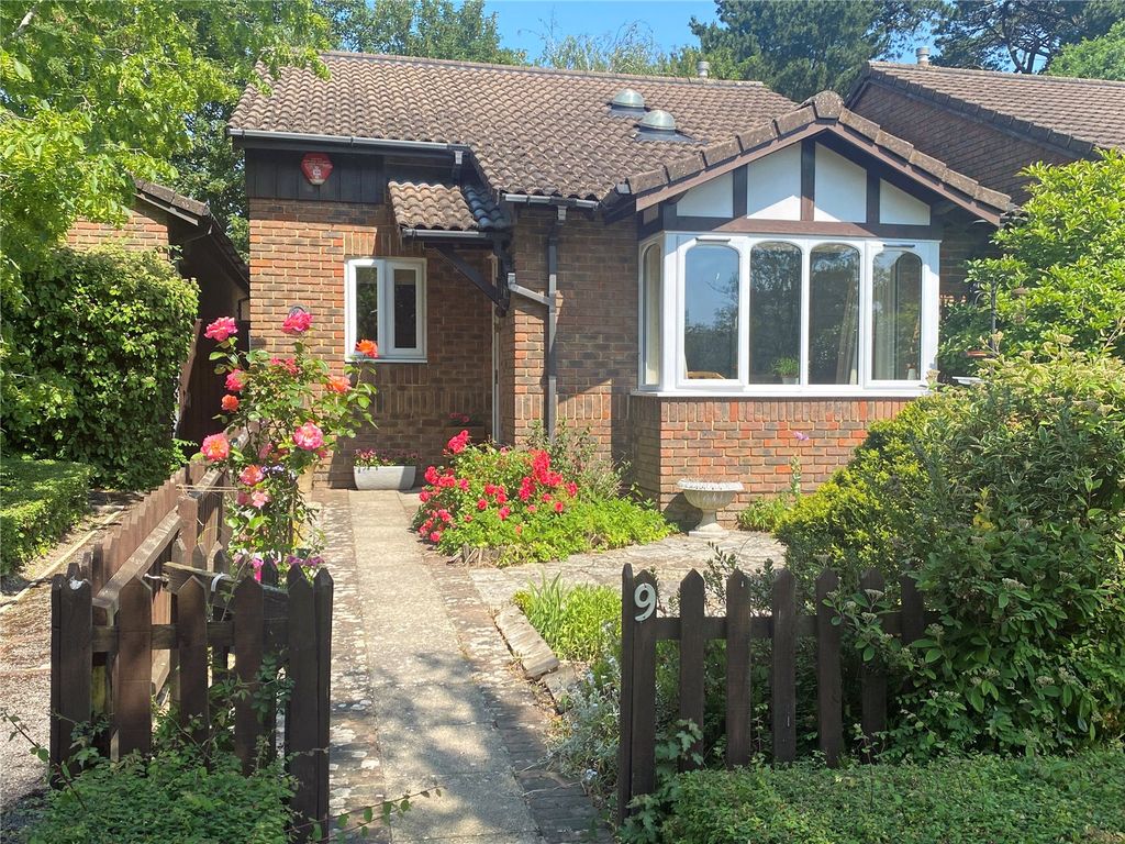 2 bed bungalow for sale in Stratford Place, Lymington, Hampshire SO41, £399,950