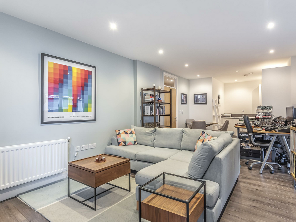 1 bed flat for sale in Barry Blandford Way, London E3, £182,500