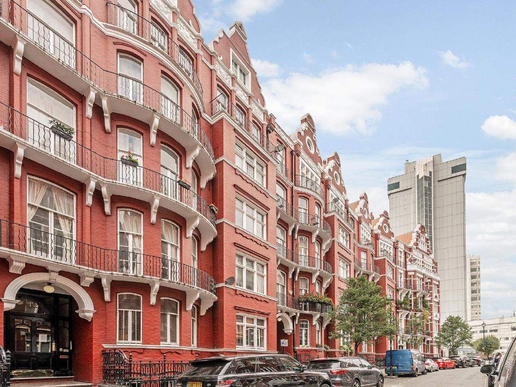 4 bed flat for sale in Cabbell Street, London NW1, £1,200,000