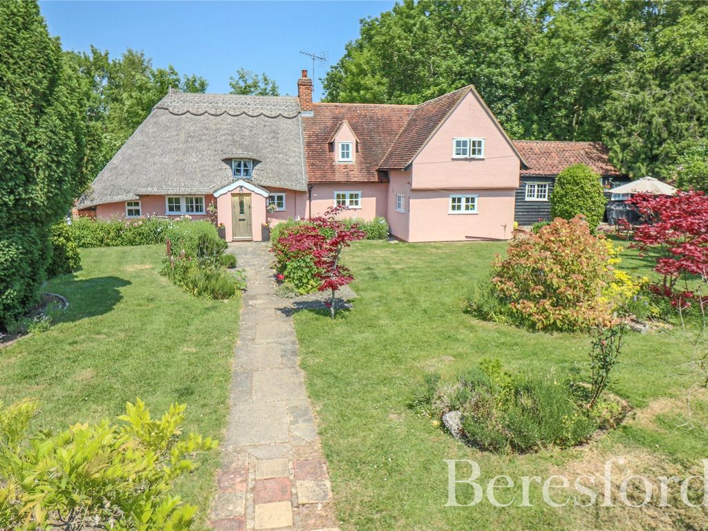 5 bed detached house for sale in `, Dunmow CM6, £885,000