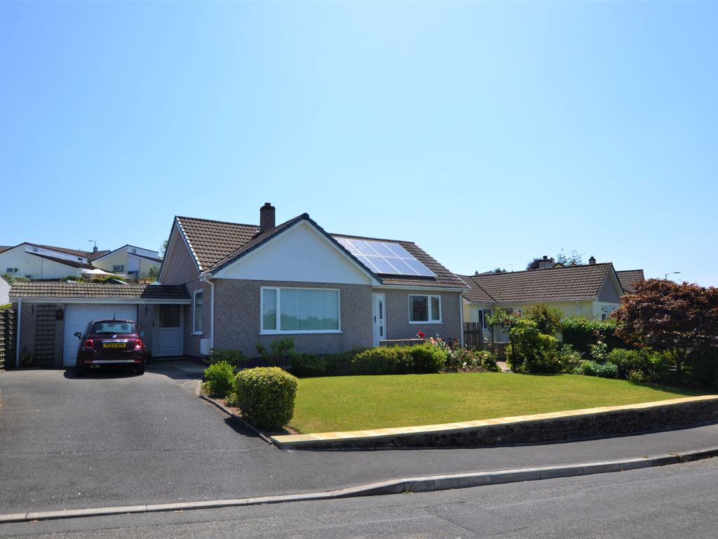 2 bed detached bungalow for sale in Boxwell Park, Bodmin, Cornwall PL31, £325,000