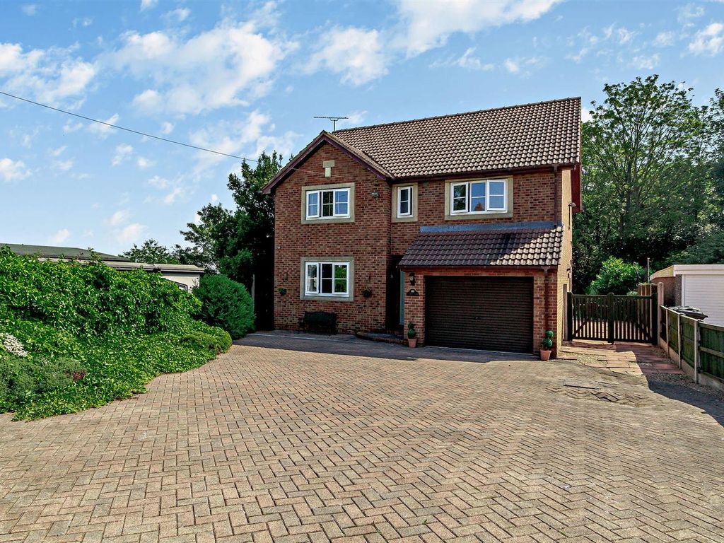 5 bed detached house for sale in Brook Hill, Thorpe Hesley, Rotherham S61, £500,000