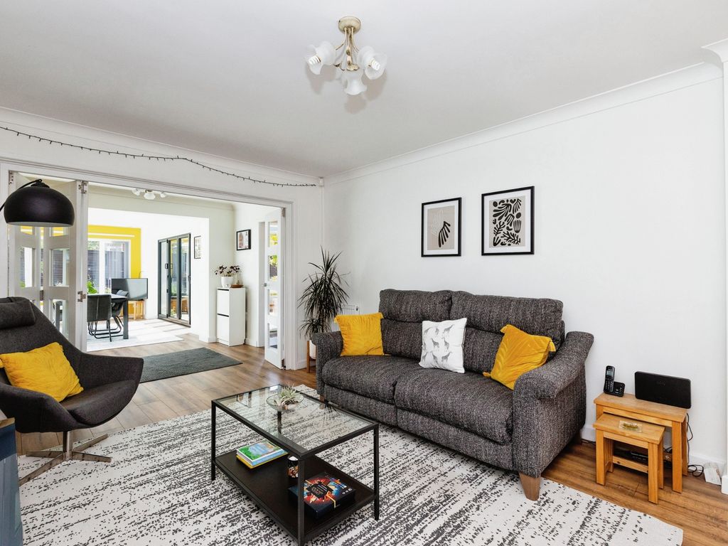 5 bed detached house for sale in Regent Park, Fulwood, Preston PR2, £400,000