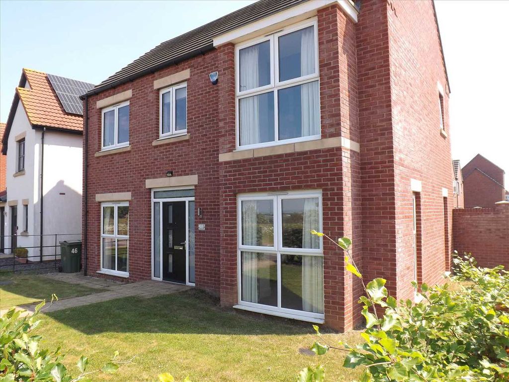 4 bed detached house for sale in Harvester Way, Clowne, Chesterfield S43, £360,000