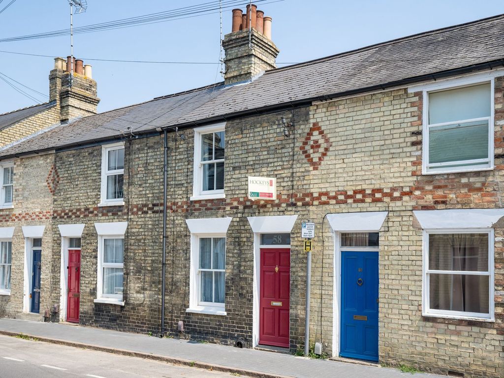 2 bed terraced house for sale in Gwydir Street, Cambridge CB1, £450,000