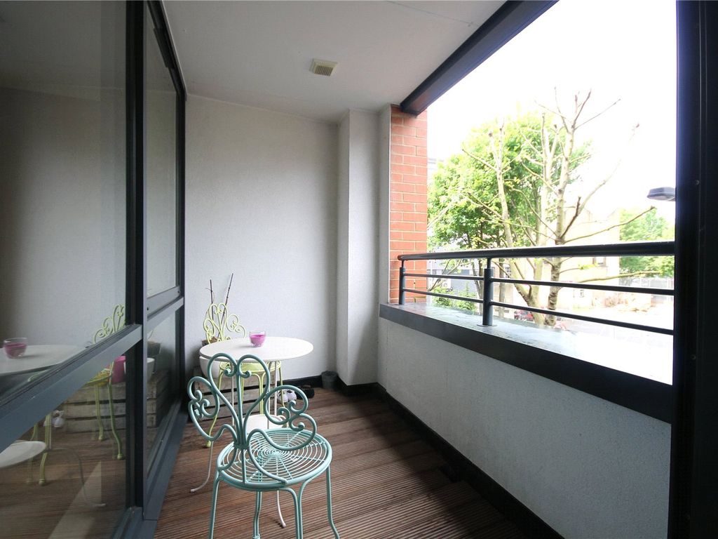 1 bed flat for sale in 118 Southwark Bridge Road, Southwark, London SE1, £445,000