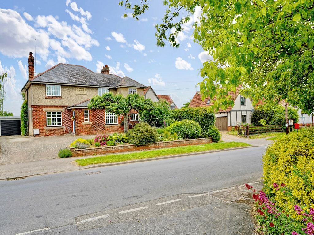 4 bed detached house for sale in High Street, Riseley, Bedford MK44, £650,000