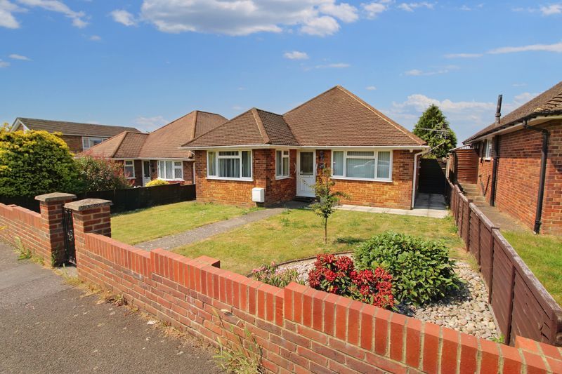 2 bed detached bungalow for sale in Brackley Road, Hazlemere, High Wycombe HP15, £500,000