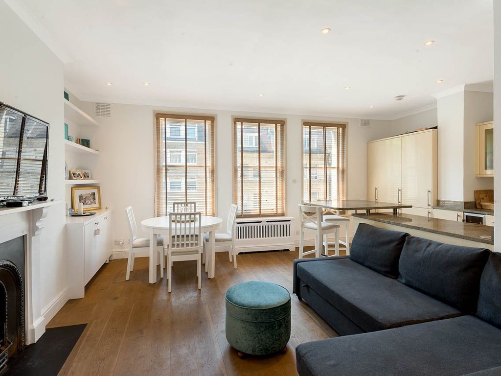 2 bed flat for sale in Elm Park Gardens, London SW10, £1,295,000