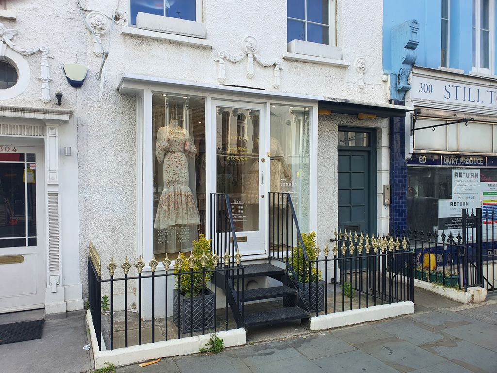 Retail premises to let in Westbourne Grove, London W11, £40,000 pa