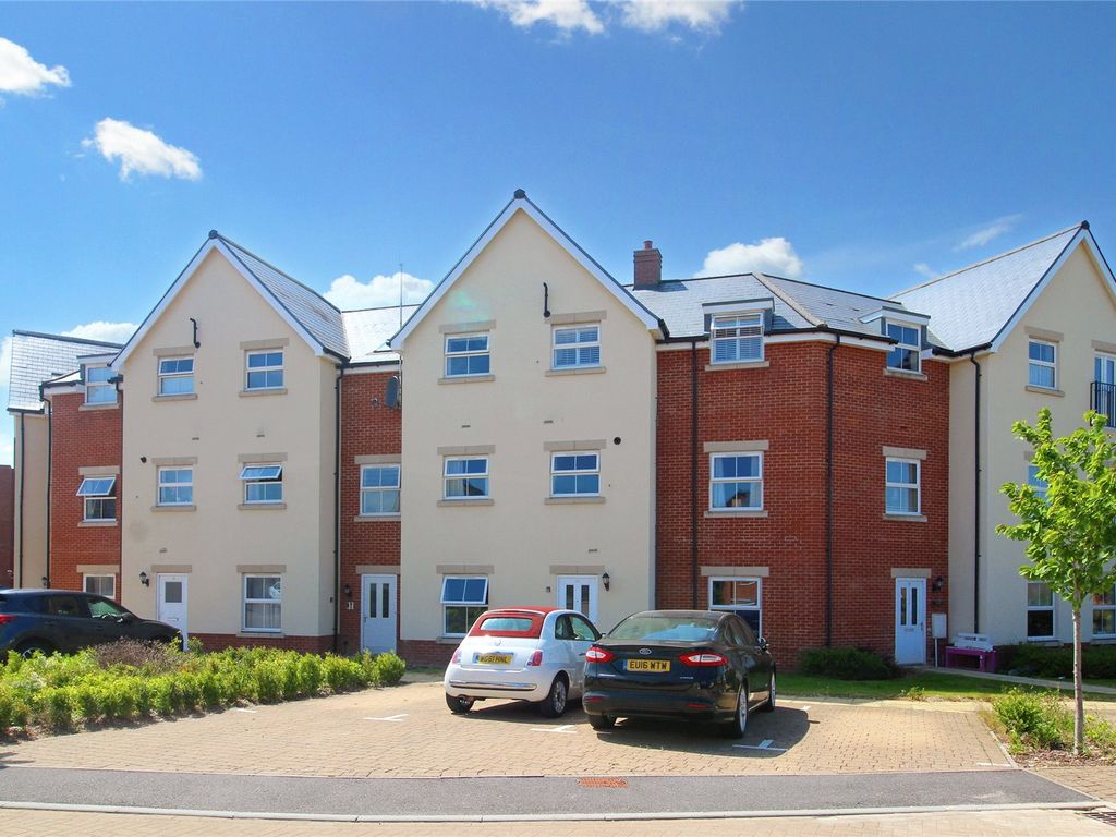 1 bed flat for sale in Heddle Road, Andover, Hampshire SP11, £97,500