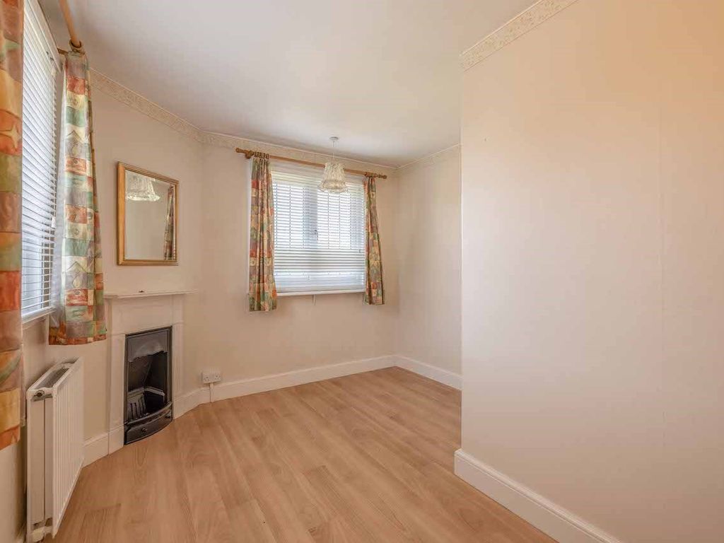 3 bed detached house for sale in Langley Road, Langley SL3, £700,000