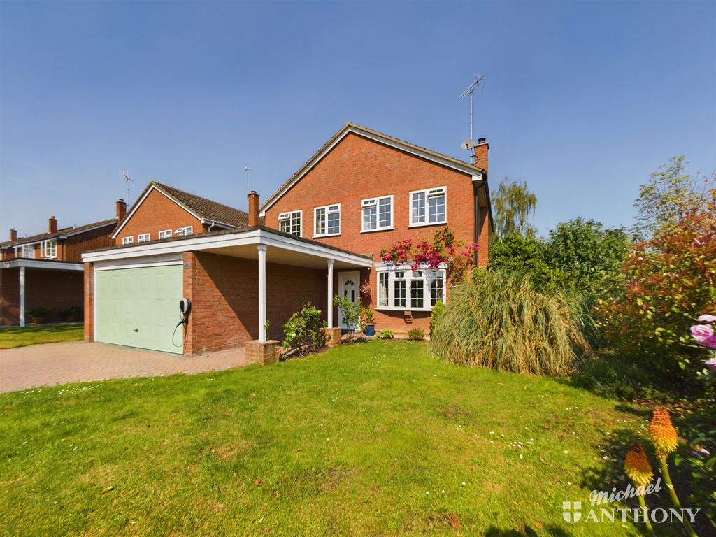 4 bed detached house for sale in Allonby Way, Aylesbury, Buckinghamshire HP21, £635,000