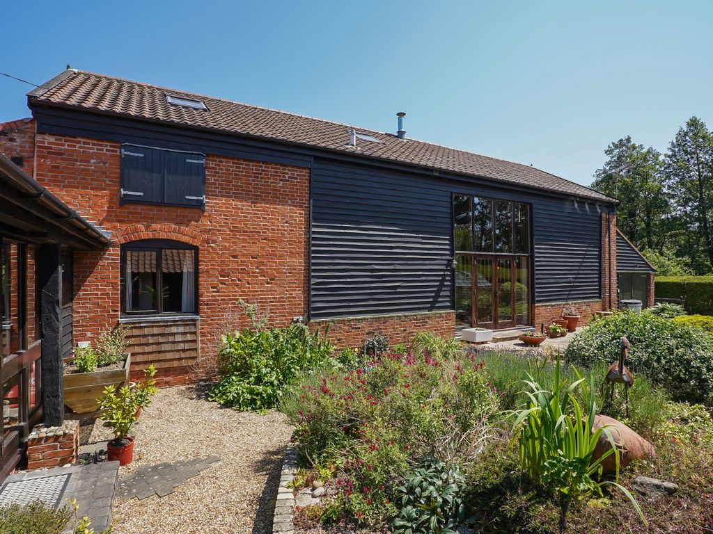 5 bed barn conversion for sale in Willow Lane, Broome, Bungay NR35, £800,000