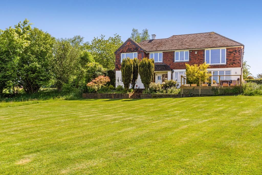 4 bed detached house for sale in The City, Chinnor Road, High Wycombe, Buckinghamshire HP14, £1,950,000